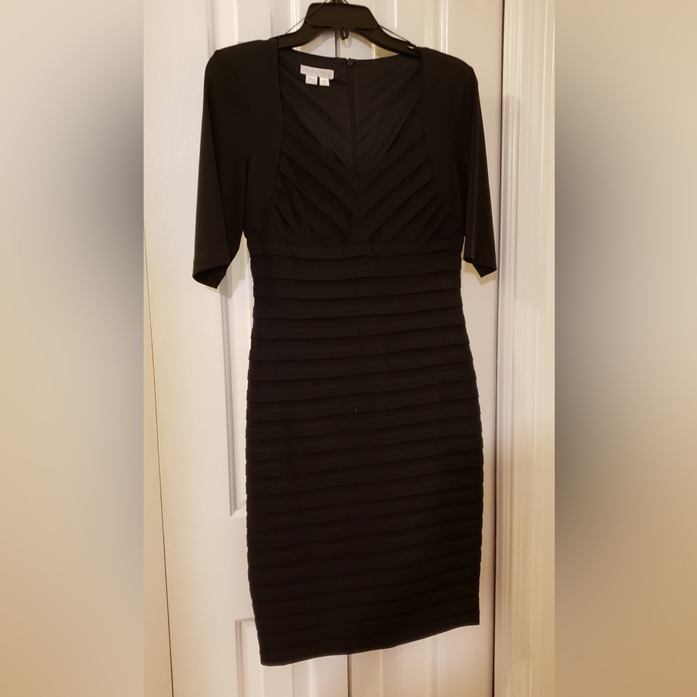 London Times Black Ribbed Pleated Sheath Dress